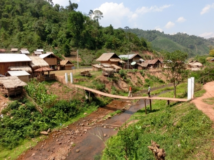 akha (70)